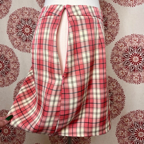 SHEIN Pink Plaid Stretch Mini Skirt Size S 4 6 Ivory Zipper Schoolgirl Preppy - Picture 6 of 9